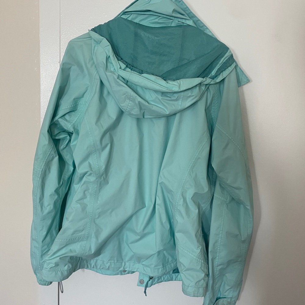 Columbia Women's Light Blue Ski Jacket - Picture 2 of 3